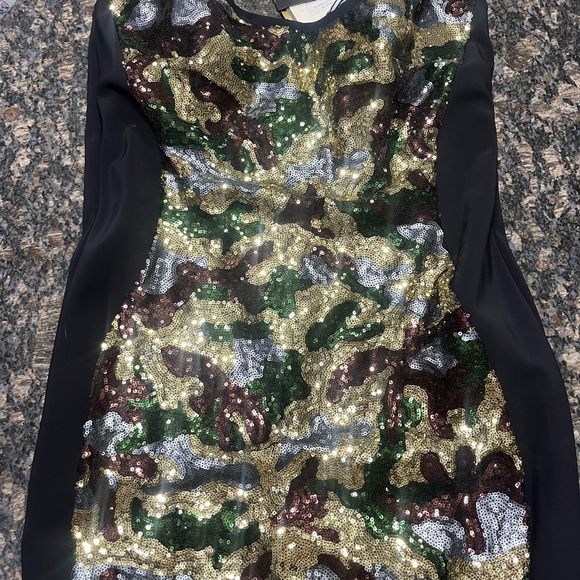 Final price drop Gorgeous camo gala gown size 14 - Picture 8 of 8
